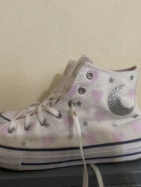 Converse Kids High-Top Sneakers in Pink Hearts & Silver Moon